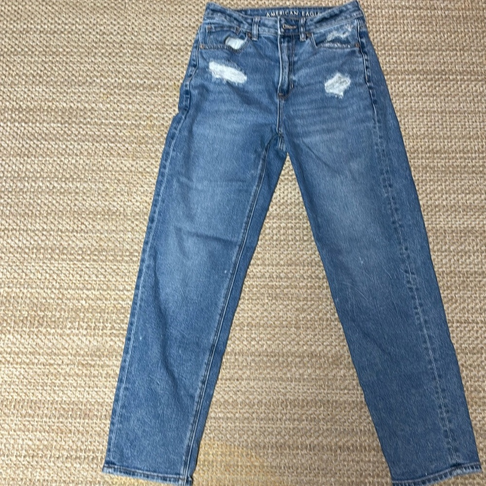 SIZE 2 American Eagle straight leg Jeans